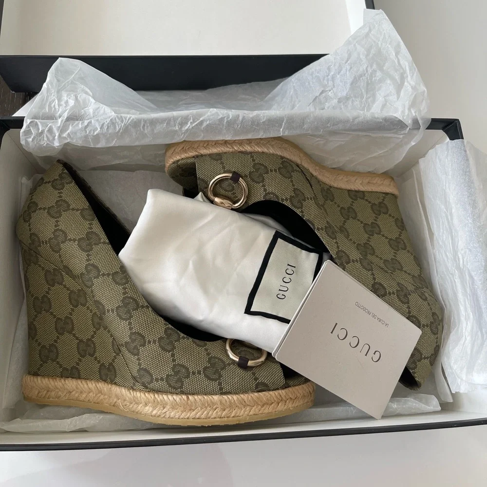 NEW IN BOX GUCCI GG LOGO MONOGRAM WEDGES - Picture 13 of 15